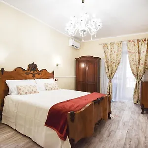luxury-apartment-via-genova.sicilyhotelsitaly.net/